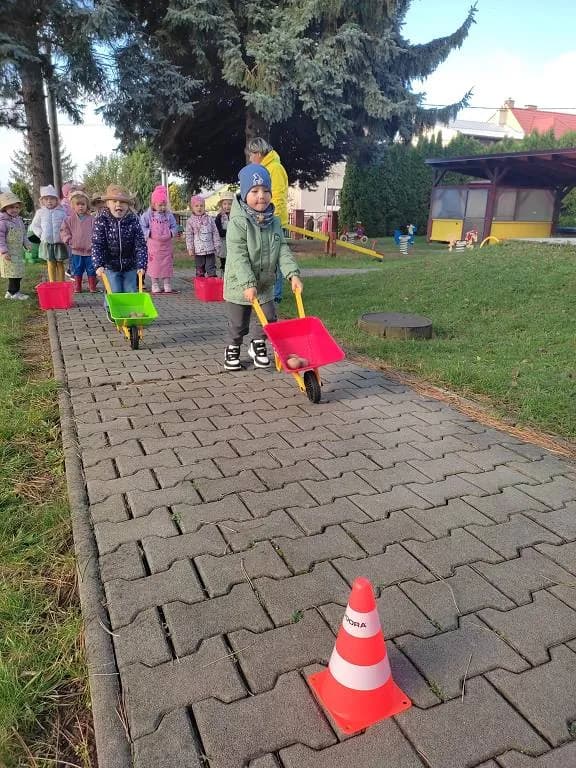 Fotografie z článku: Malý zahradník