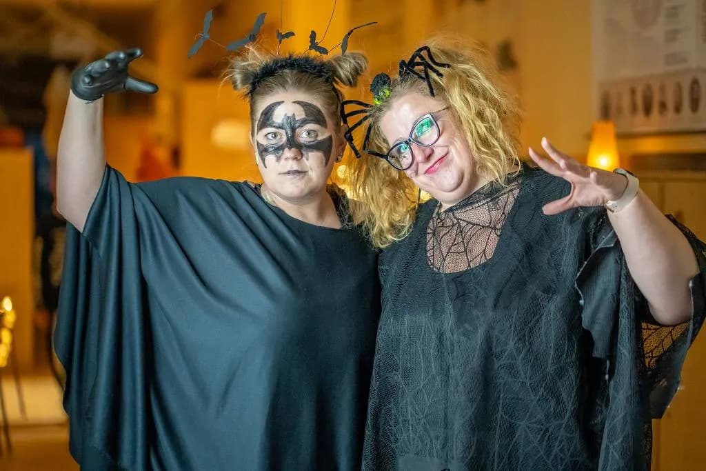 Fotografie z článku: 👻🎃🕷 HALLOWEENSKÝ REJ NA NAŠÍ ŠKOLE! 🕷🎃👻