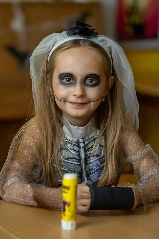 Fotografie z článku: 👻🎃🕷 HALLOWEENSKÝ REJ NA NAŠÍ ŠKOLE! 🕷🎃👻