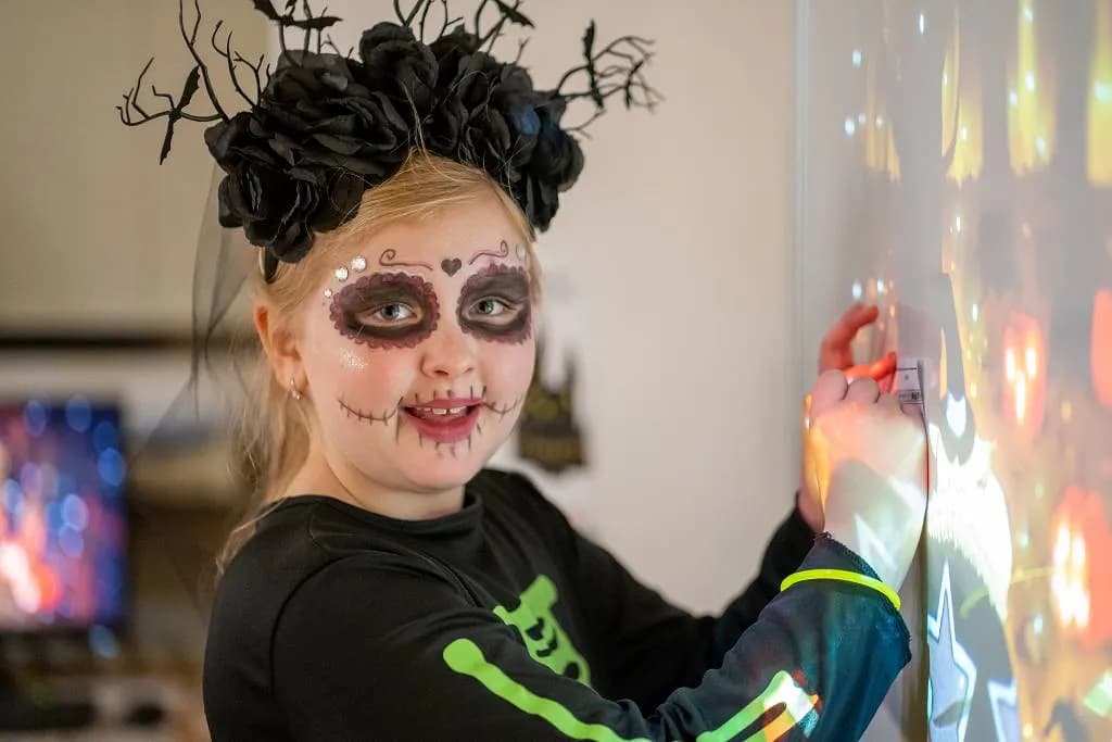 Fotografie z článku: 👻🎃🕷 HALLOWEENSKÝ REJ NA NAŠÍ ŠKOLE! 🕷🎃👻