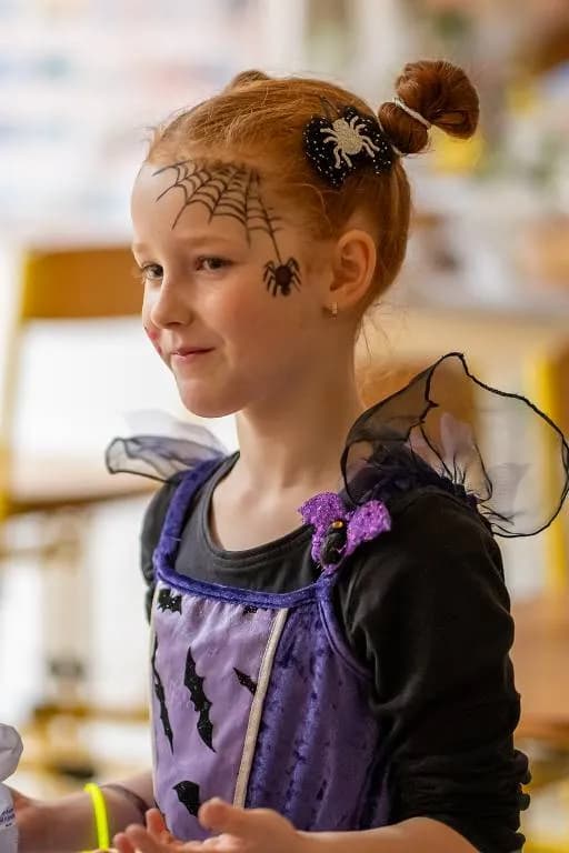 Fotografie z článku: 👻🎃🕷 HALLOWEENSKÝ REJ NA NAŠÍ ŠKOLE! 🕷🎃👻