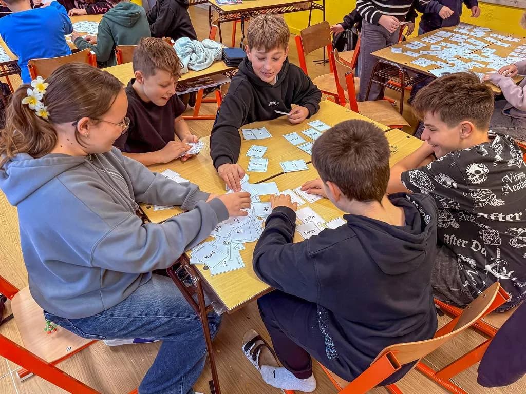 Fotografie z článku: ✏️ Hravý sloh u šesťáků