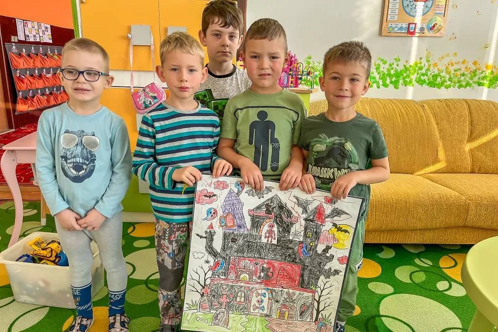 Fotografie z článku: Strašidelná školka