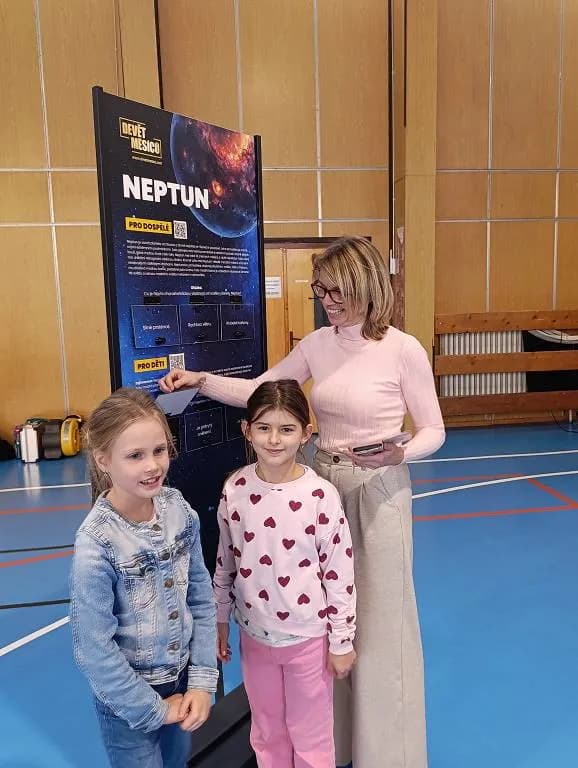 Fotografie z článku: Mobilní planetárium