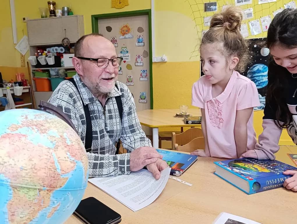 Fotografie z článku: Návštěva pana knihovníka