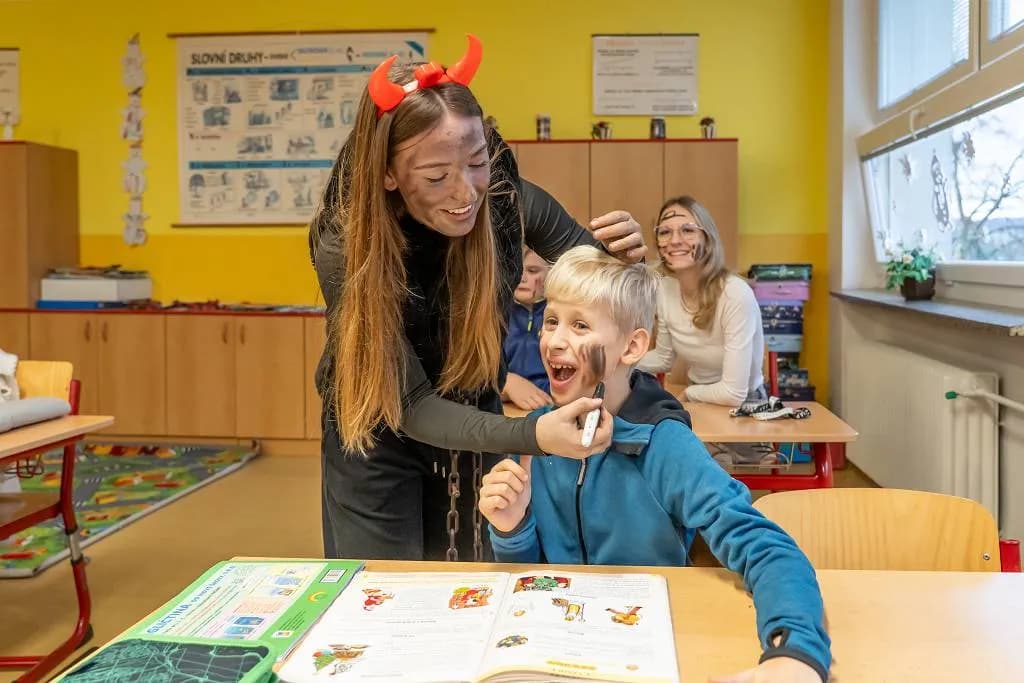 Fotografie z článku: Mikulášská tradice v naší škole