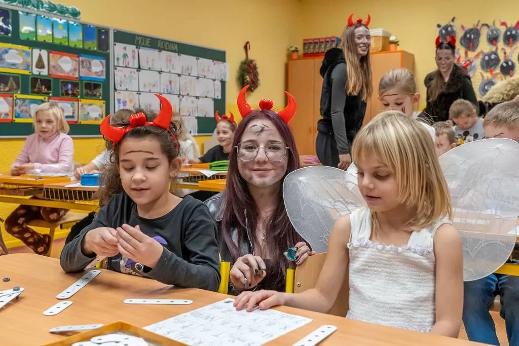 Fotografie z článku: Mikulášská tradice v naší škole