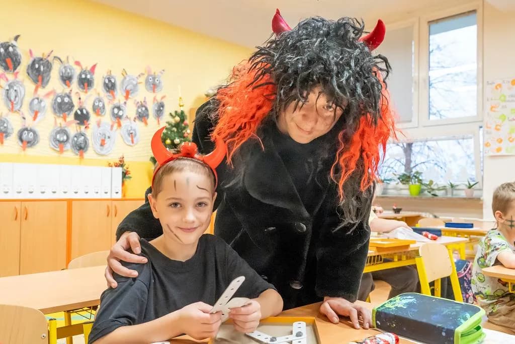 Fotografie z článku: Mikulášská tradice v naší škole
