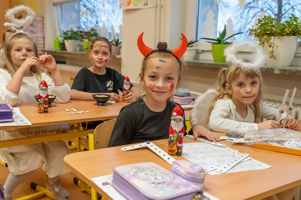 Fotografie z článku: Mikulášská tradice v naší škole