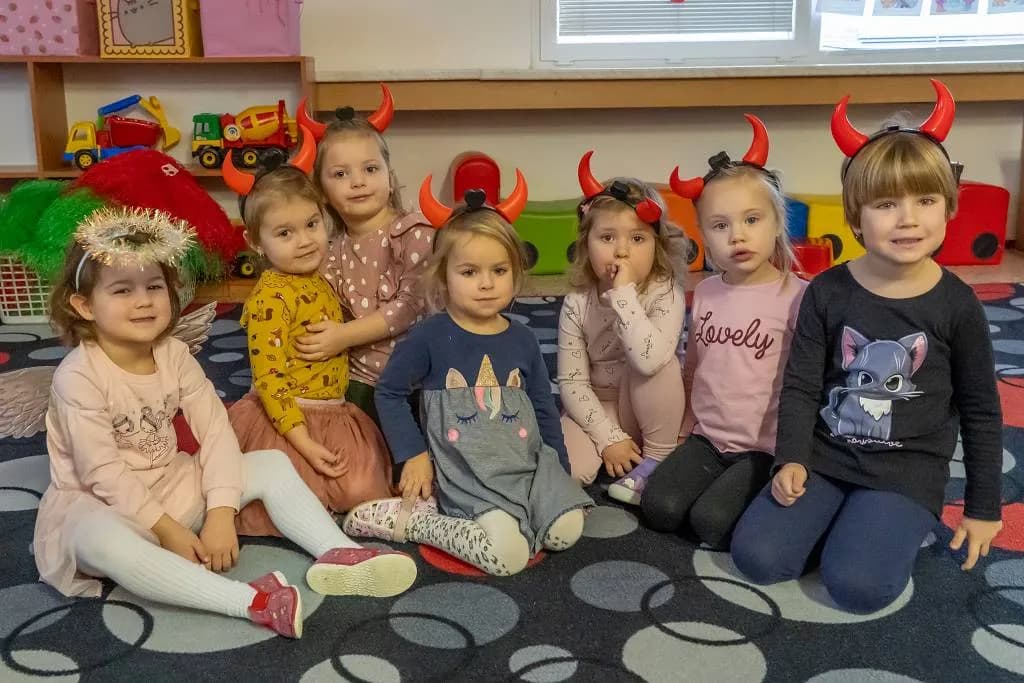 Fotografie z článku: Mikulášská tradice v naší škole