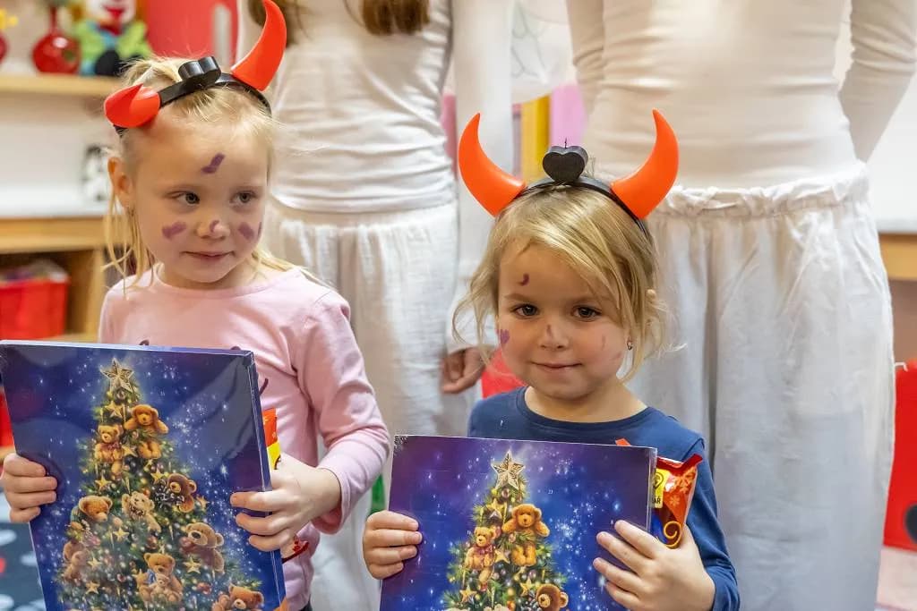 Fotografie z článku: Mikulášská tradice v naší škole