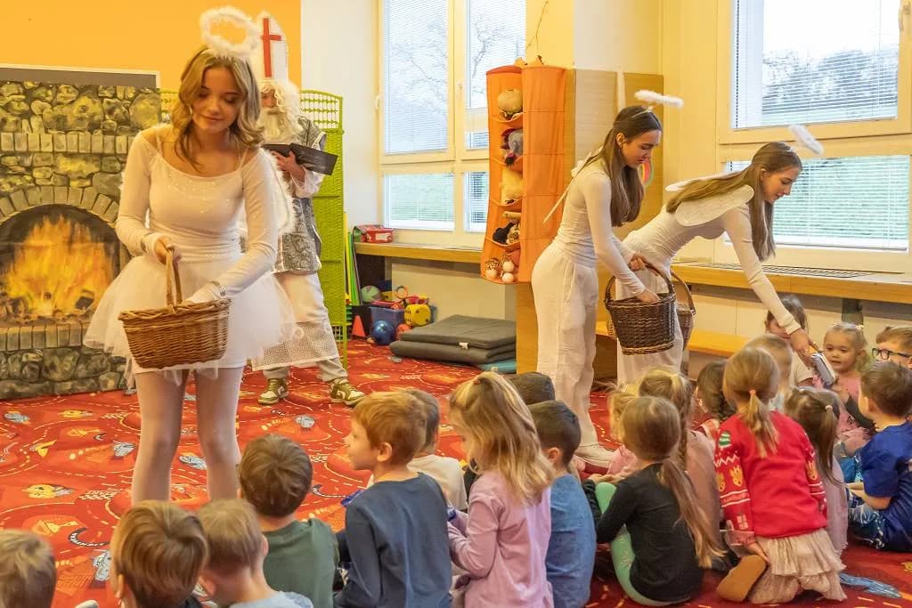 Fotografie z článku: Mikulášská tradice v naší škole