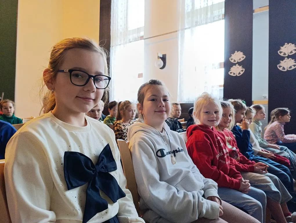 Fotografie z článku: Vánoční představení s Pomněnkou, Rubínkou a hafínkem Culínkem