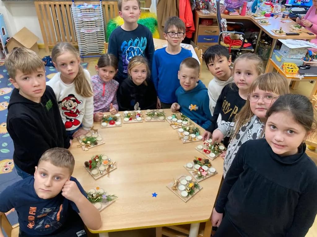 Fotografie z článku: Doba adventní ve školní družině