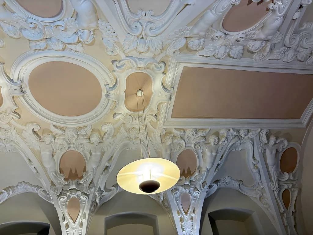 Fotografie z článku: Arcibiskupský palác v kostce