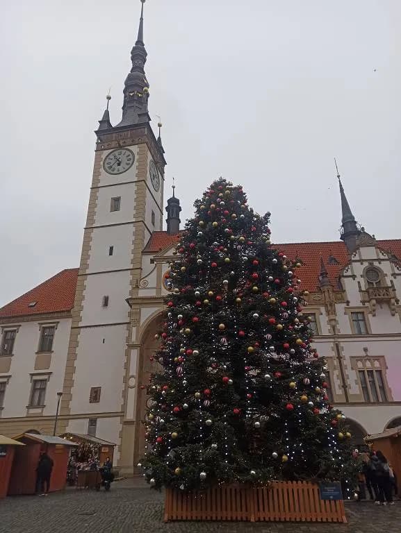 Fotografie z článku: Arcibiskupský palác v kostce