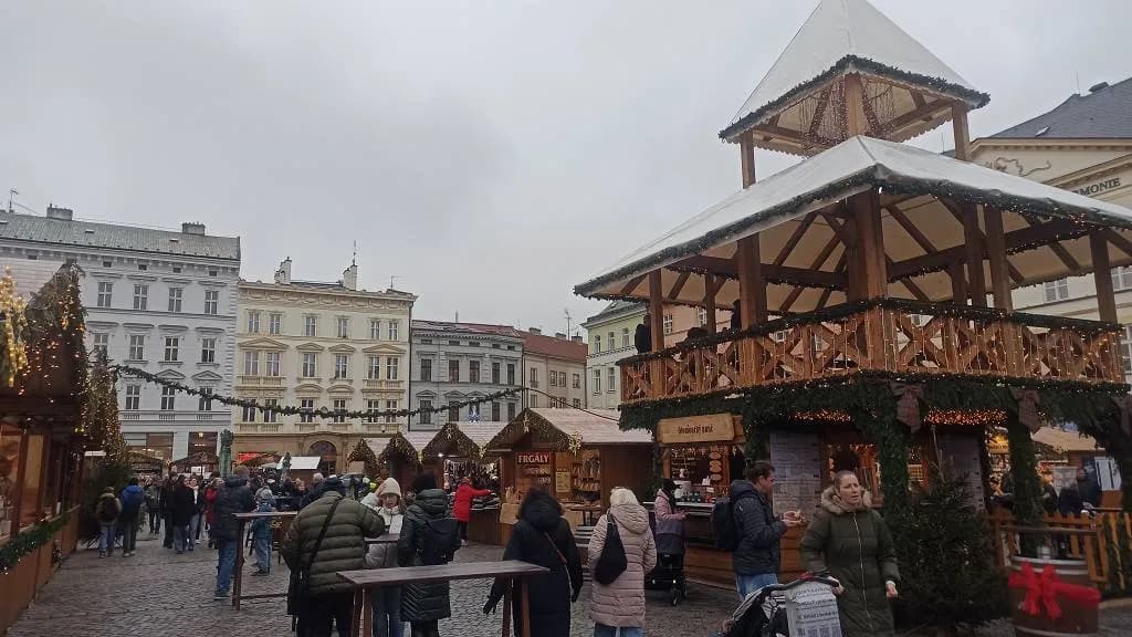 Fotografie z článku: Arcibiskupský palác v kostce