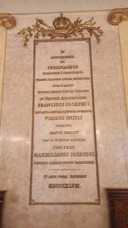 Fotografie z článku: Arcibiskupský palác v kostce