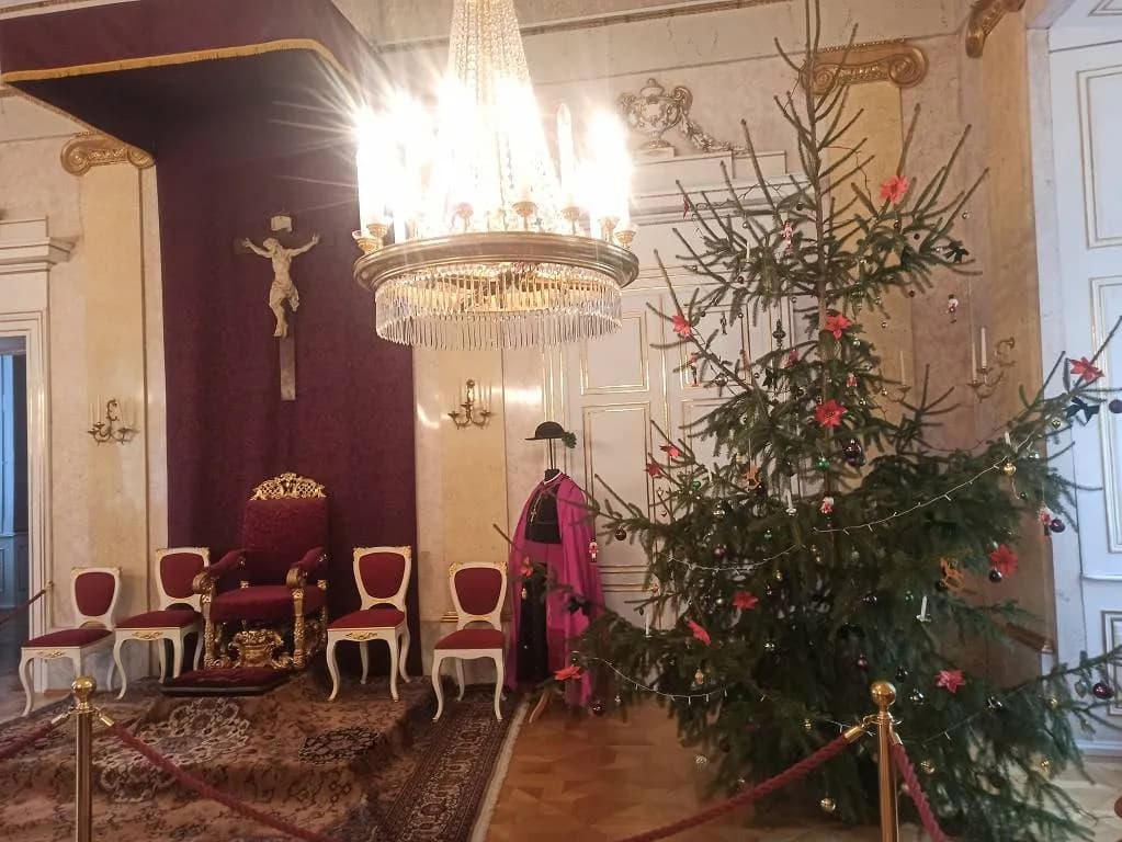Fotografie z článku: Arcibiskupský palác v kostce