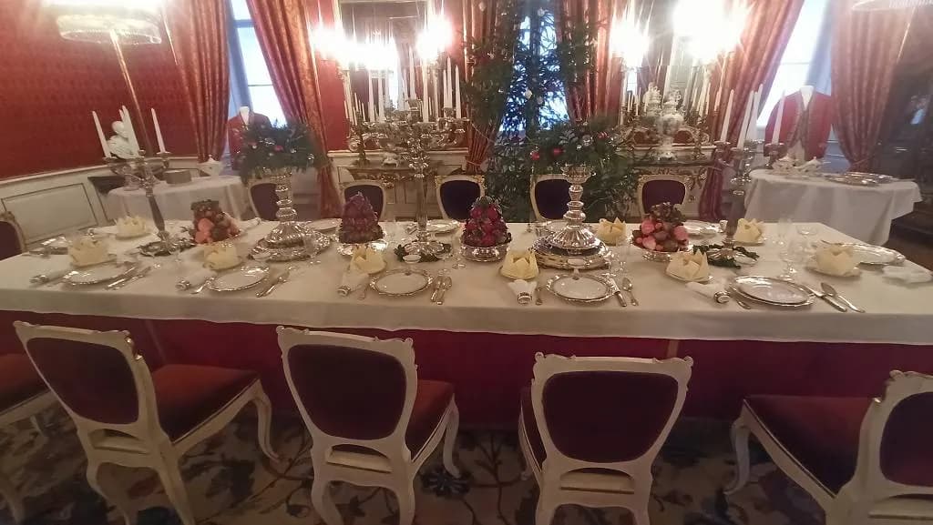 Fotografie z článku: Arcibiskupský palác v kostce