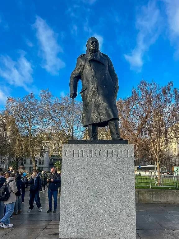 Fotografie z článku: Brusel a stará dobrá Anglie – výlet, na který se nezapomíná