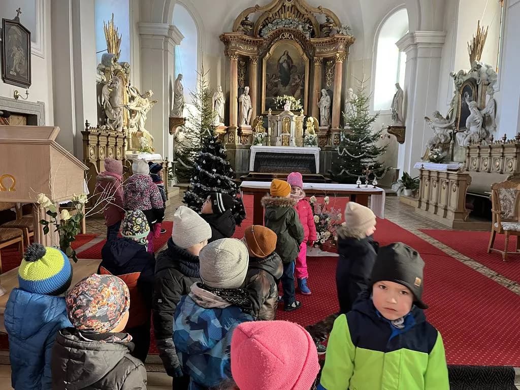 Fotografie z článku: Návštěva místního kostela