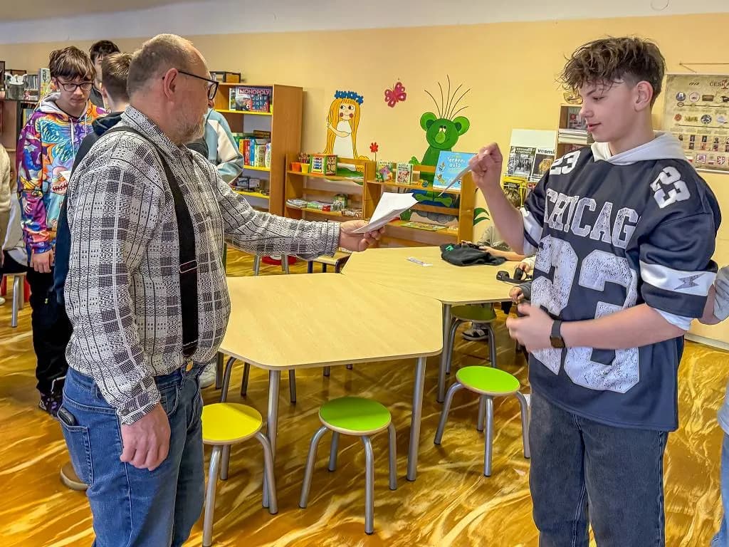 Fotografie z článku: Projektové hodiny v knihovně