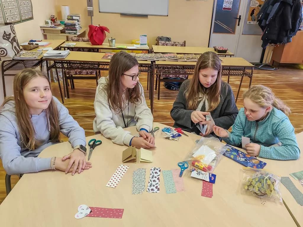 Fotografie z článku: Projektové hodiny v knihovně