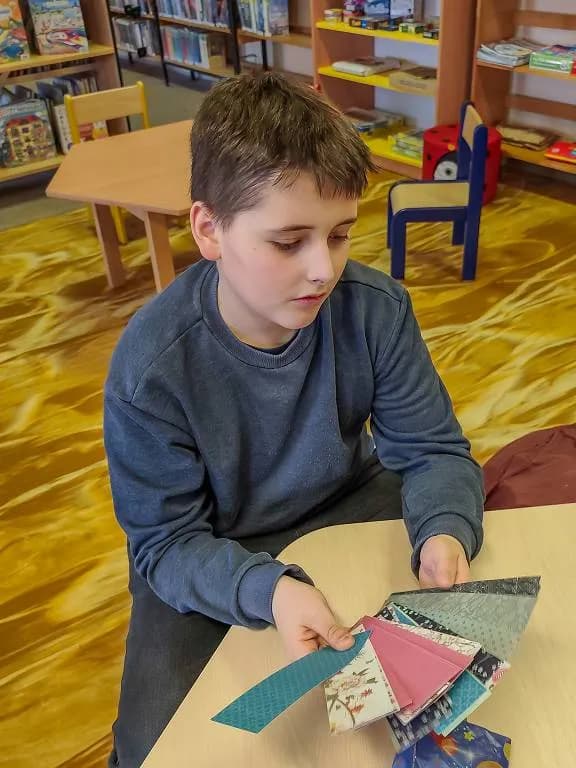 Fotografie z článku: Projektové hodiny v knihovně