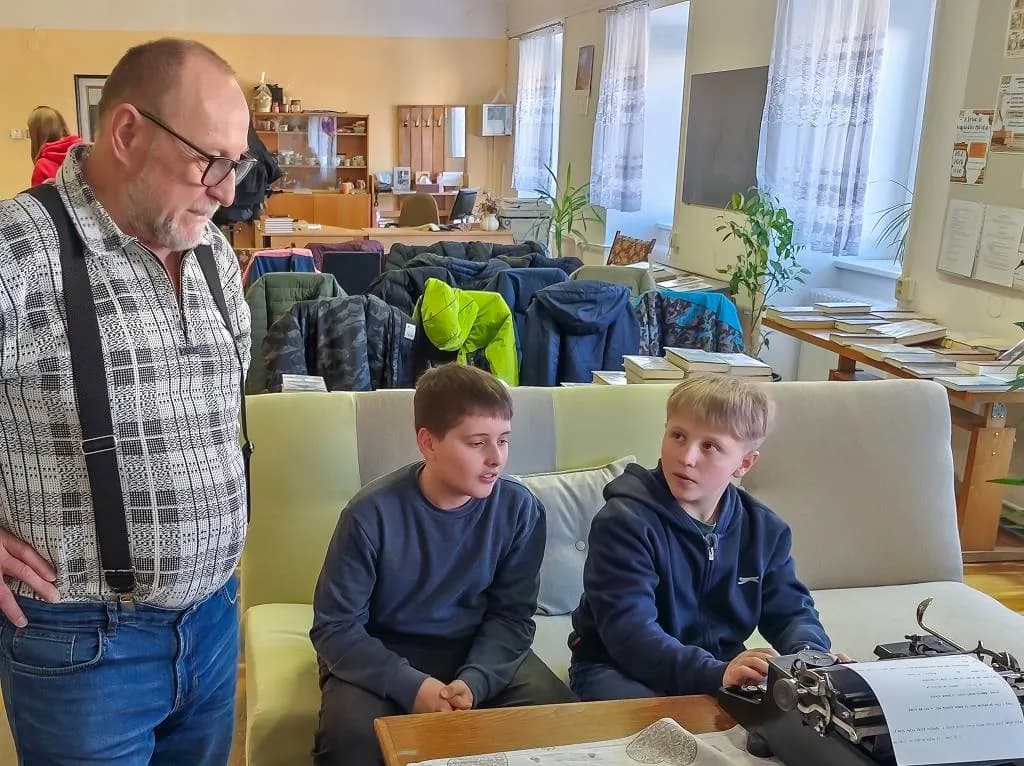 Fotografie z článku: Projektové hodiny v knihovně