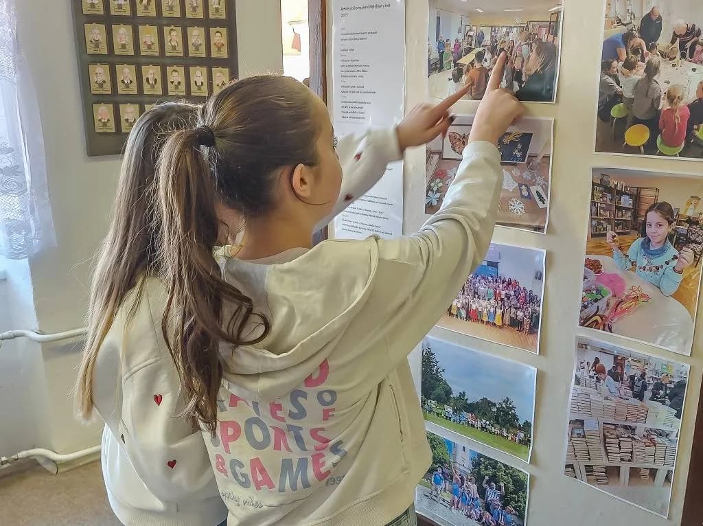 Fotografie z článku: Projektové hodiny v knihovně
