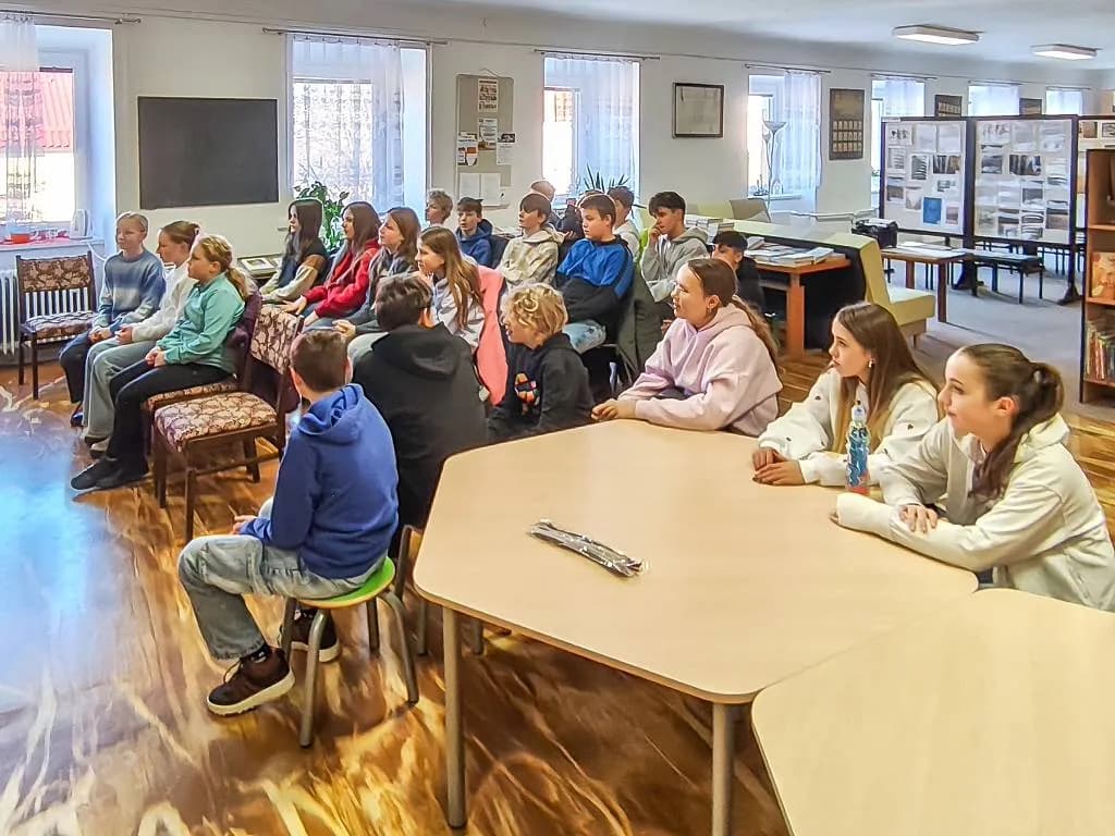 Fotografie z článku: Projektové hodiny v knihovně