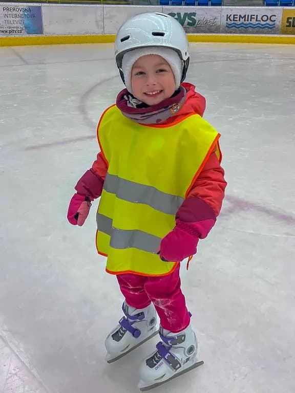 Fotografie z článku: ⛸️ Bruslení Včeliček a Berušek