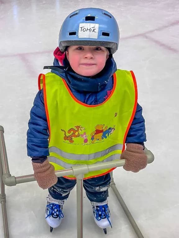 Fotografie z článku: ⛸️ Bruslení Včeliček a Berušek