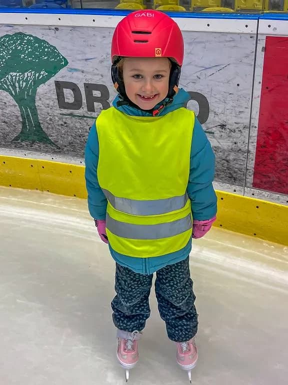Fotografie z článku: ⛸️ Bruslení Včeliček a Berušek