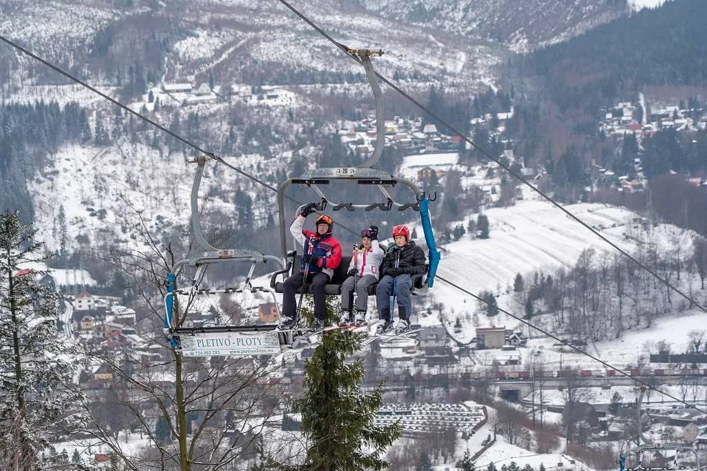 Fotografie z článku: Lyžařský a snowboardový zájezd