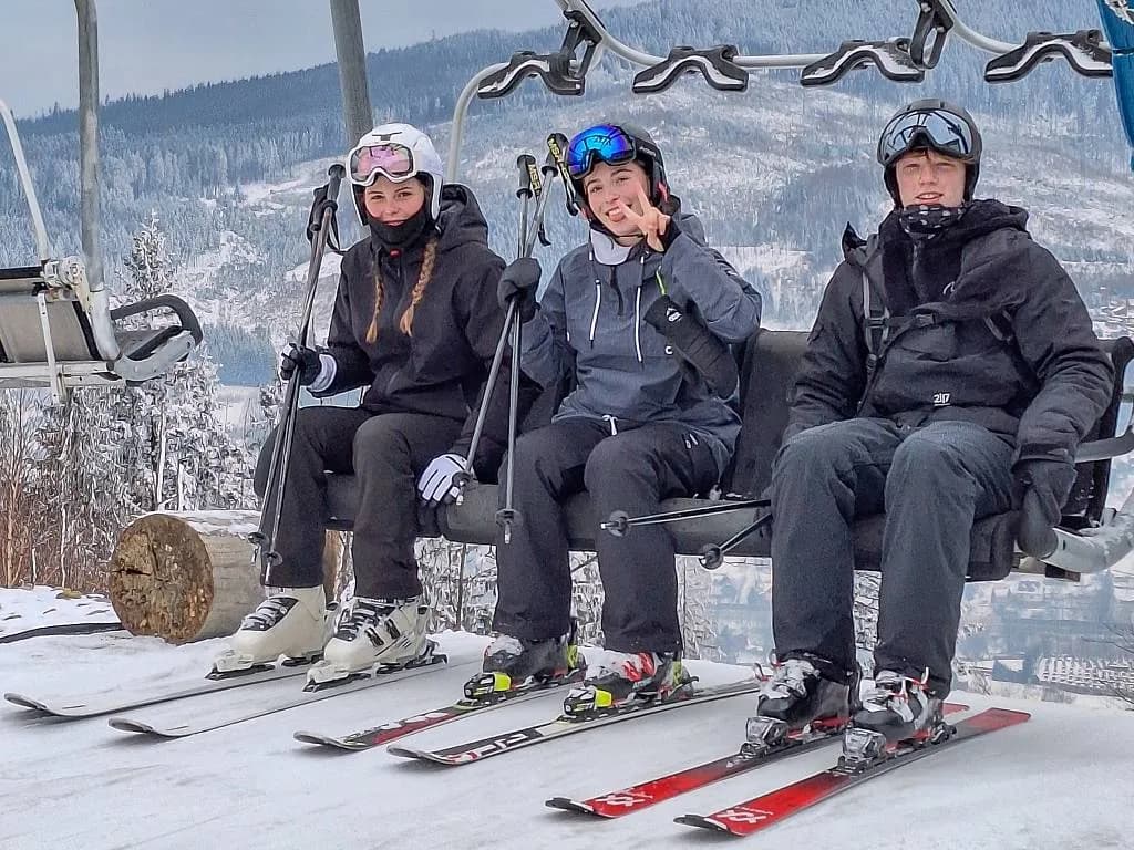 Fotografie z článku: Lyžařský a snowboardový zájezd