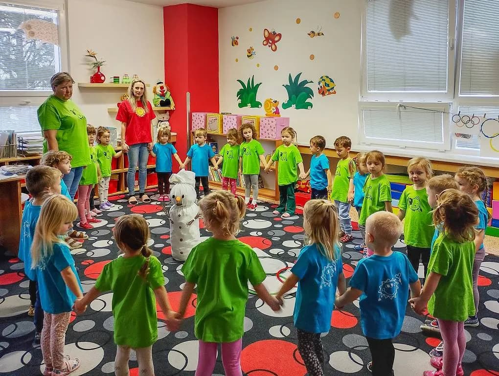 Fotografie z článku: Zimní sporty a zimní olympiáda u Koťat a Sluníček