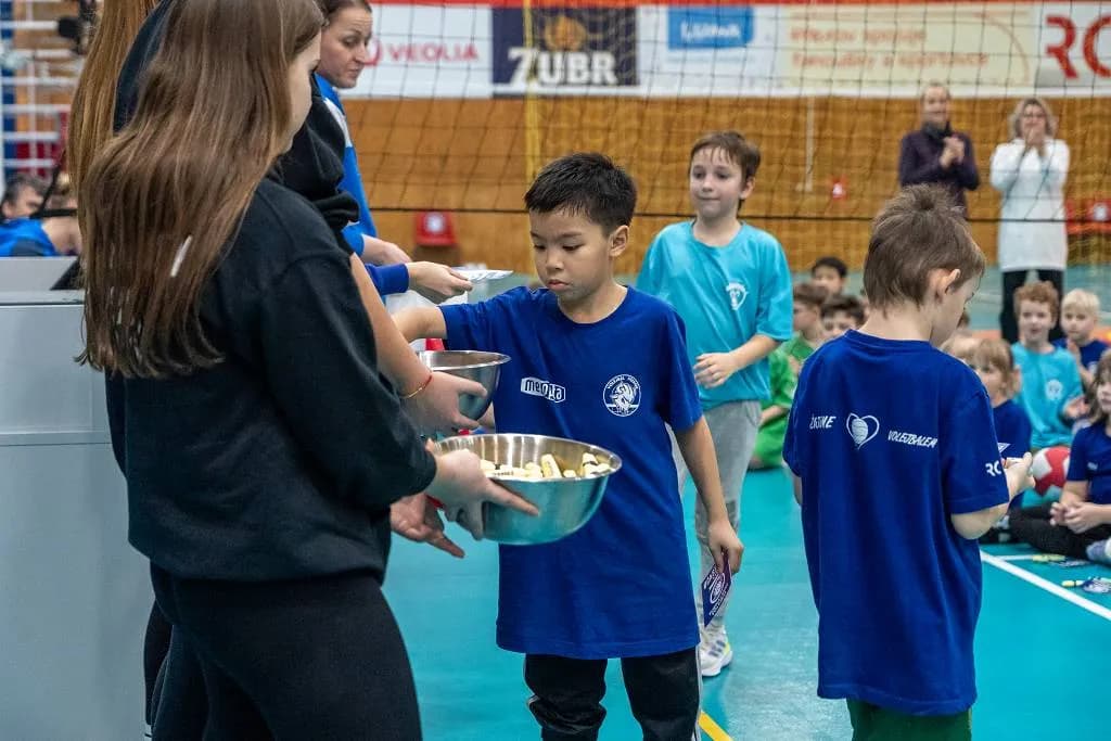 Fotografie z článku: Barevný volejbal