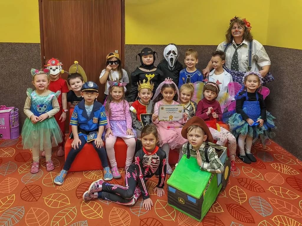 Fotografie z článku: Karneval u Berušek a Včeliček