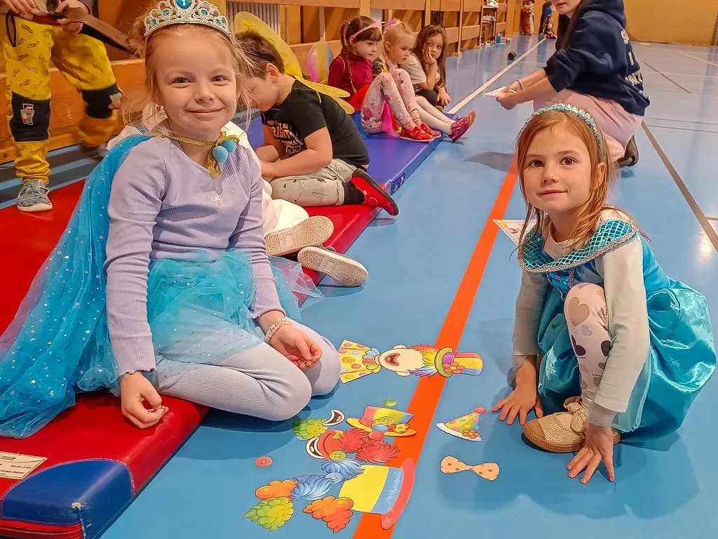 Fotografie z článku: Karneval u Berušek a Včeliček