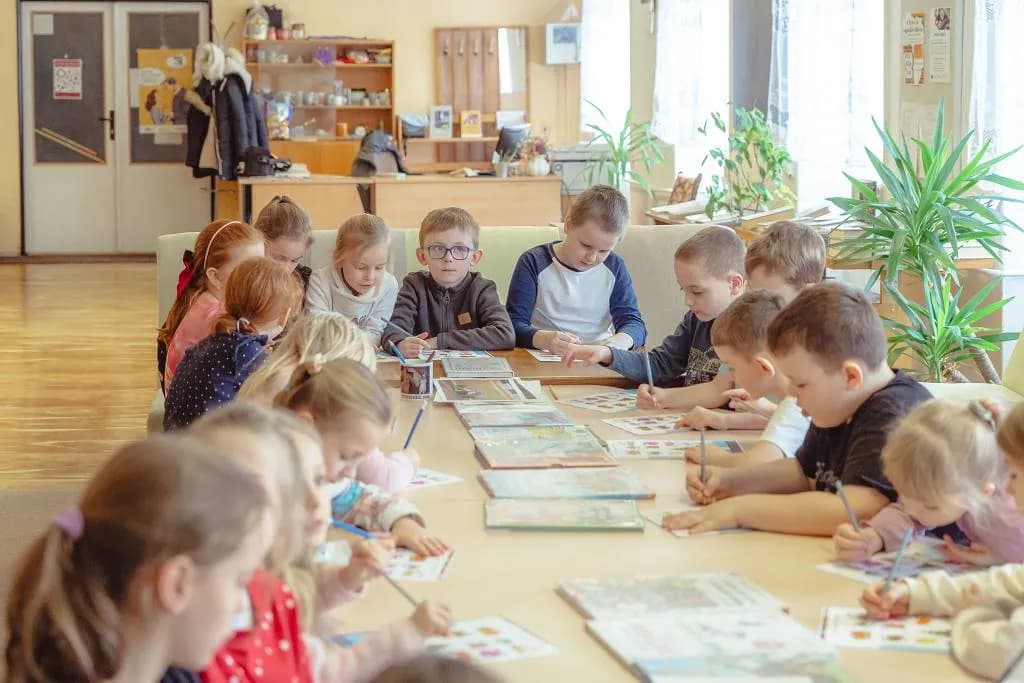 Fotografie z článku: Už umíme číst, tak vzhůru do knihovny!