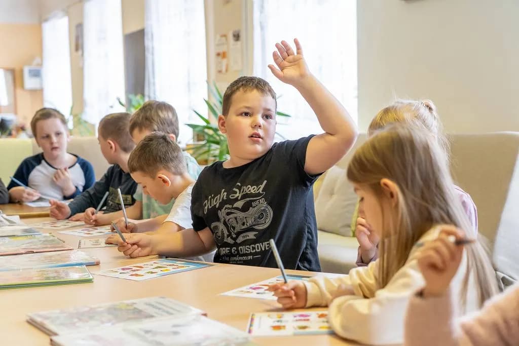 Fotografie z článku: Už umíme číst, tak vzhůru do knihovny!