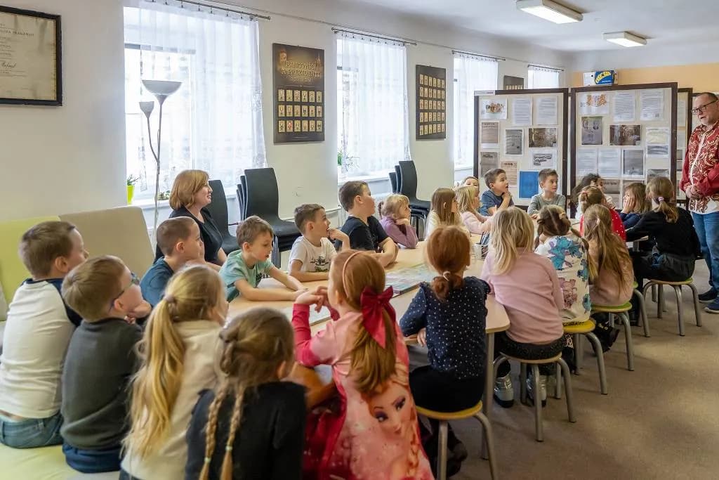 Fotografie z článku: Už umíme číst, tak vzhůru do knihovny!