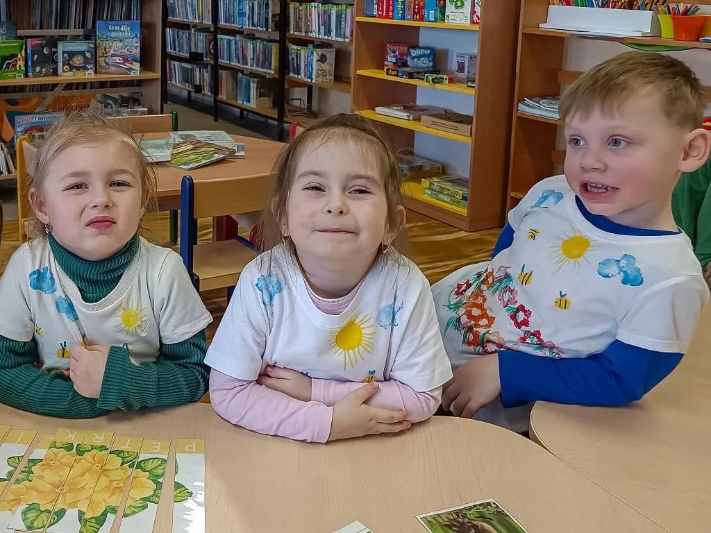 Fotografie z článku: Zima za okny, jaro v knihovně