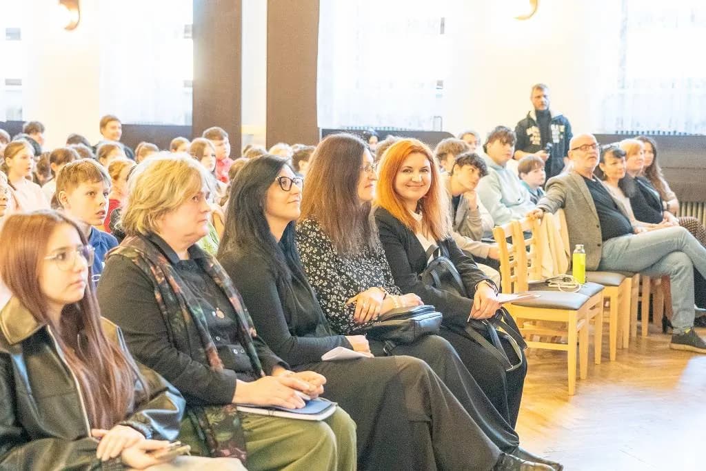Fotografie z článku: Tisková konference podruhé