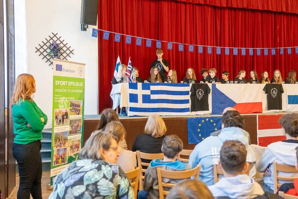 Fotografie z článku: Tisková konference podruhé