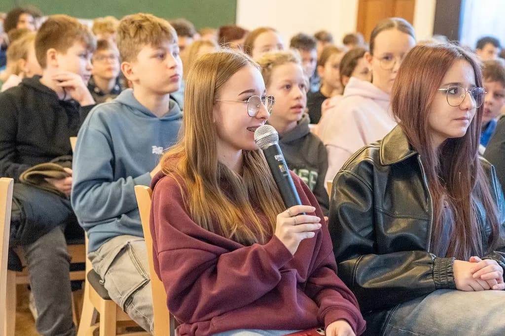Fotografie z článku: Tisková konference podruhé