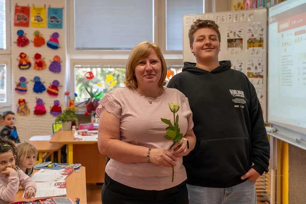 Fotografie z článku: Parlament’áci popřáli ženám k MDŽ 🌹