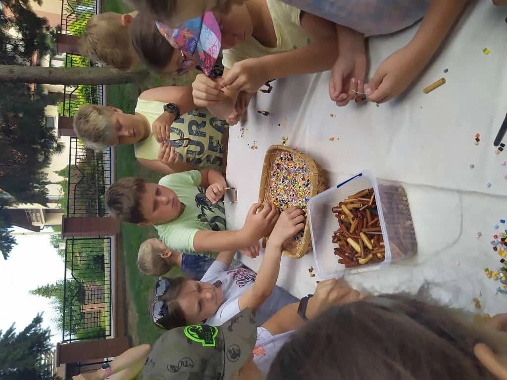 Fotografie z článku: Přívesnický tábor -  „Letem světem"